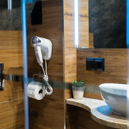 Apartment Z Jacuzzi Ogrodowym, Widokiem Na Gory Ciche Male